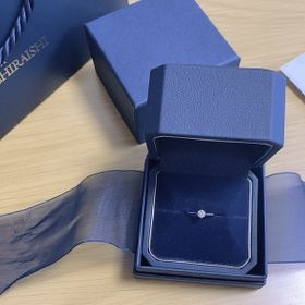 【銀座ダイヤモンドシライシの口コミ】 初め、外資系ブランドで購入を予定しており、下見にいったところリングが…