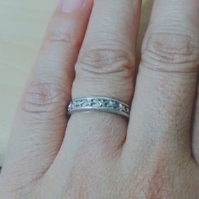 【STAR JEWELRY(スタージュエリー)の口コミ】 結婚する前に、同じデザインのホワイトゴールドのリングをしていて、星が…