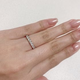 【MAGNOLIA WHITE JEWELRY(マグノリアホワイトジュエリー)の口コミ】 ダイヤの質と価格！

他のブランドも見ましたが、同じようなデザイン、ダ…