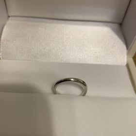 【宝寿堂(ほうじゅどう)の口コミ】 シンプルながらも、(まさに)ひねりのあるデザインで、かつ、宝石店ならで…