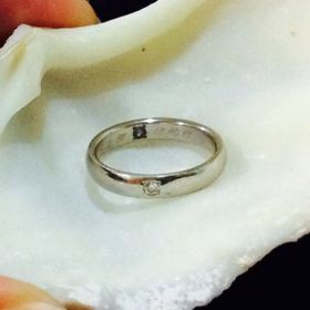 【L'or(ロル)の口コミ】 シンプルで石が一つ表に入っているもの、そして何より長持ちするものを探…