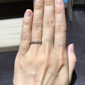 【TRECENTI(トレセンテ)の口コミ】 つけてみたときにキラキラとダイヤモンドがしっかり見えることと、指通り…