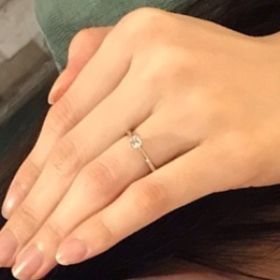 【銀座ダイヤモンドシライシの口コミ】 デザインを何個か検討したのですが、結局素材がプラチナかつシンプルなも…