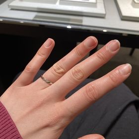 【アイプリモ(I-PRIMO)の口コミ】 婚約指輪がなかったので、ダイヤが入っているのは絶対条件でした。デザイ…