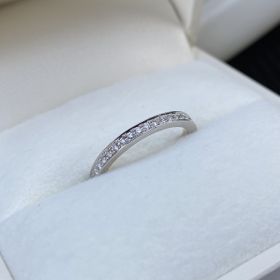 【CRAFY(クラフィ)の口コミ】 こちらは旦那さんが1人で手作りしてくれてプレゼントしてくれたものなので…