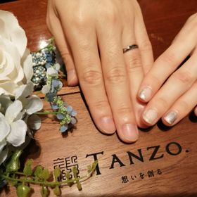【TANZO.(鍛造指輪)の口コミ】 妻:プラチナ　当方:ホワイトゴールドで作成。
初めは既製品で探していまし…