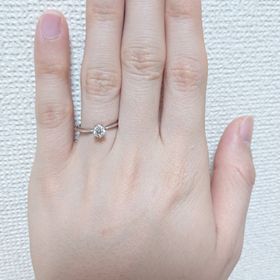 【HOSHI no SUNA 星の砂(ほしのすな)の口コミ】 このブランドで特に目立つ特徴である輝きです。
他のメーカーのものと比べ…