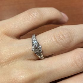 【宝寿堂(ほうじゅどう)の口コミ】 指輪のデザインがとても気に入りました^ ^
自分の中で欲しいデザインが決…