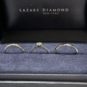 【ラザール ダイヤモンド(LAZARE DIAMOND)の口コミ】 何十時間もかけてたくさんの店舗を見に行った最後に婚約指輪と同じラザー…