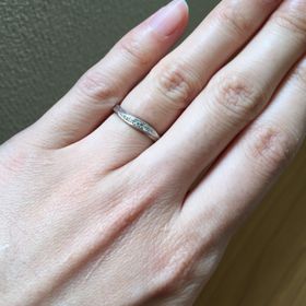 【Something Blue(サムシングブルー)の口コミ】 シンプルだけどオシャレなデザインを探していたので、一目見てぴったりだ…