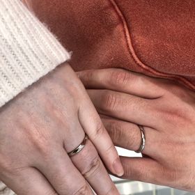 【BONDS(ボンズ)の口コミ】 シンプルな結婚指輪をさがしていましたが、人と全く同じは少し嫌でこのリ…