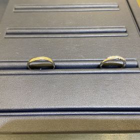 【TOMIYA(トミヤ)の口コミ】 ウェーブ型かストレート型がいいなと思って指輪を探していました。中央に…