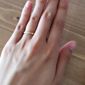 【アイプリモ(I-PRIMO)の口コミ】 細身のデザインが好みだったのでこちらにしました。
ハーフエタニティが理…