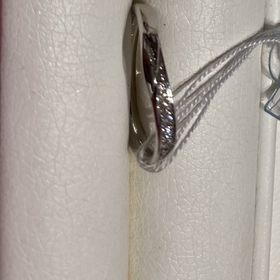 【AFFLUX(アフラックス)の口コミ】 初めて結婚指輪を探しに行ったブランドでした。婚約指輪がストレートタイ…