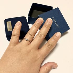 【ミルフローラ(Milluflora)】の口コミ 婚約指輪のダイヤは小ぶりのものが好みだったので、小さめのものから大きめ...