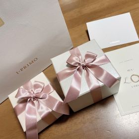【アイプリモ(I-PRIMO)の口コミ】 シンプルなデザインで彼とペアの指輪が欲しかったのでその旨を伝えて探し…