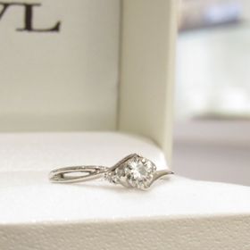 【輪-RIN-の口コミ】 シンプルかつウェーブがかかっているのがとても綺麗でした。普段使いして…