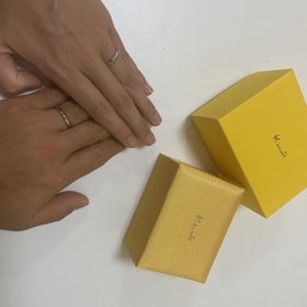 【ケイウノ ブライダル(K.UNO BRIDAL)の口コミ】 シンプルでダイヤが入ってるのがいいと思い、選びました。値段も手頃でア…