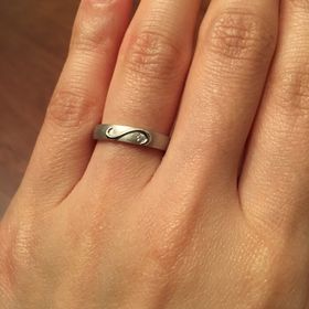 【JEWELRY  KAMATA(ジュエリーかまた)の口コミ】 自分の頭の中の何となくのイメージを素敵なデザインにしてくれました。
イ…