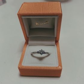 【ケイウノ ブライダル(K.UNO BRIDAL)の口コミ】 永久無料で保証されているのが魅力でデザインが可愛いので選びました。
ま…