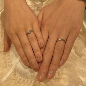【TRECENTI(トレセンテ)の口コミ】 婚約指輪・結婚指輪ともにデザインと着け心地を最優先していました。
着け…