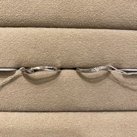 【TRECENTI(トレセンテ)の口コミ】 シンプルかつ派手すぎないデザインで普段使いからデートまで幅広く使えま…