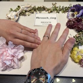 【BRIDGE(ブリッジ)の口コミ】 他店も色々回って最終的にはNIWAKAの指輪で迷っていましたが派手すぎず、…