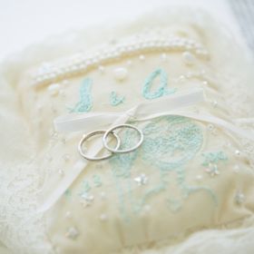 【ケイウノ ブライダル(K.UNO BRIDAL)の口コミ】 このペアリングは、二つの指輪を合わせるとハートが表れます。
毎日つける…