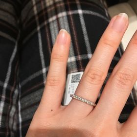 【MIKIMOTO(ミキモト)の口コミ】 豪華さと使い勝手のバランスを考えてダイヤモンドが埋め込まれているハー…