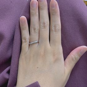 【アイプリモ(I-PRIMO)の口コミ】 たくさんのメレダイヤが付いているけど派手すぎないデザインが素敵で即決…