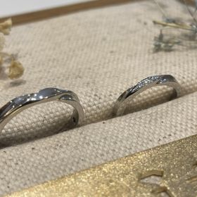 【Smith(工房スミス)の口コミ】 二人で一緒に手作りできる工房を探していました。
彫金とWAX工法と選択が…