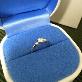 【銀座ダイヤモンドシライシの口コミ】 婚約指輪を探しに、神戸のお店をいろいろまわった上で、こちらの銀座ダイ…