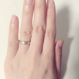 【ジュエリーツツミ(JEWELRY TSUTSUMI)の口コミ】 装飾がゴテゴテしてるのはイヤだったので、シンプルで大人っぽいデザイン…