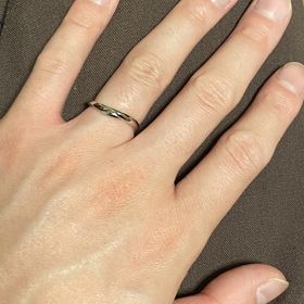 【BIJOUPIKO(ビジュピコ)の口コミ】 様々な指輪を見た中で、こちらの指輪はまずデザインが良く惹かれました。…