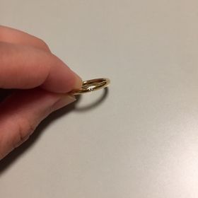 【銀座ダイヤモンドシライシの口コミ】 シンプルだけど可愛いデザインで探していました。
頑丈な作りで歪みなどに…