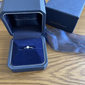 【銀座ダイヤモンドシライシの口コミ】 大好きな桜をモチーフて、シンプルだけど存在感があって、一目で惹かれま…