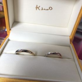 【ケイウノ ブライダル(K.UNO BRIDAL)の口コミ】 シンプルだけどオシャレな2色使いのデザインを彼が気に入ったので決めまし…