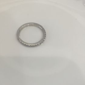 【デビアス(DE BEERS)の口コミ】 もともとデザインはシンプルなハーフエタニティにしようと思っていました…