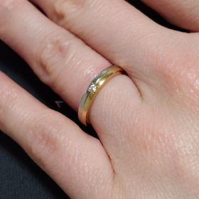 【ラザール ダイヤモンド(LAZARE DIAMOND)の口コミ】 はじめはハーフエタニティと考えていましたが、担当の方が着けていた指輪…