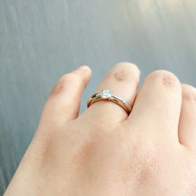 【Aroode(アローデ)】の口コミ プロポーズの際、パートナーからこちらのダイヤモンドをプレゼントしていた...