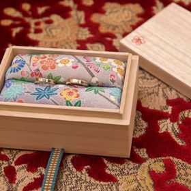 【杢目金屋(もくめがねや)の口コミ】 結婚式は神社で和装と決めていたので、和服に合う結婚指輪を探していまし…
