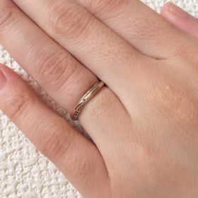 【THE KISS(ザ・キッス)の口コミ】 旦那があまり派手なのは嫌だというので、シンプルな物の中から、私がピン…