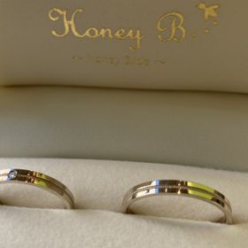 【Honey Bride(ハニーブライド)の口コミ】 人と変わった指輪が良い…けど既製品で良い…店舗で発見した…