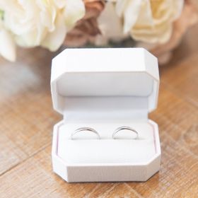 【Honey Bride(ハニーブライド)の口コミ】 プラチナの指輪を探していたところ、ネットで見つけて、予約をして見に行…