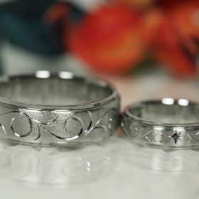 【Antille(アンティール)の口コミ】 主人の仕事柄  丈夫な素材のチタンかステンレスを検討していました。
加工…