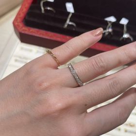 【カルティエ(Cartier)の口コミ】 カルティエソリテールのハーフエタニティです。少し太めなデザインでダイ…