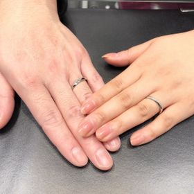 【ラザール ダイヤモンド(LAZARE DIAMOND)の口コミ】 ダイヤモンドがキラキラと虹色に光りとても綺麗で、明るい場所だけではな…