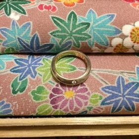 【杢目金屋(もくめがねや)の口コミ】 婚約指輪も杢目金屋さんで決定していたのですが、ダイヤモンドの原石を２…