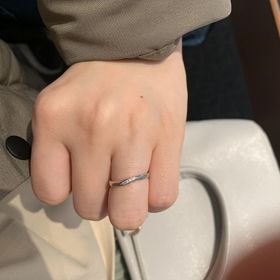 【銀座ダイヤモンドシライシの口コミ】 指輪のデザインについて
ウェーブで迷っていたのですが最終的にはストレー…