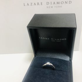 【ラザール ダイヤモンド(LAZARE DIAMOND)の口コミ】 もともと細めのリングが好きで、婚約指輪も同様のデザインをさがしており…